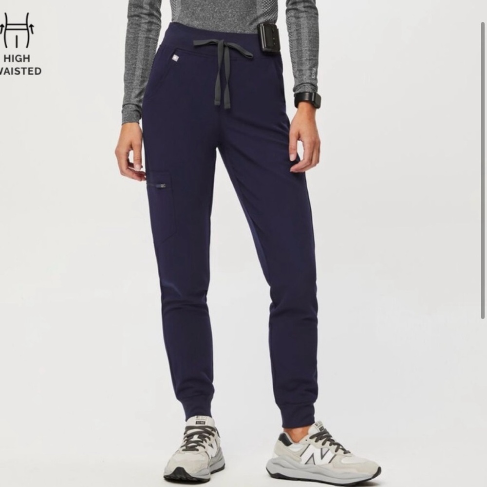 FIGS High Waisted Zamora Jogger Scrub Pants